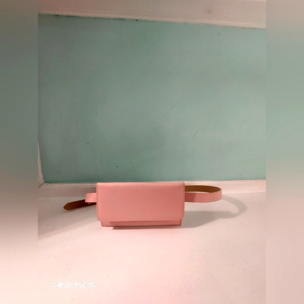 Melrose and market pink waist bag